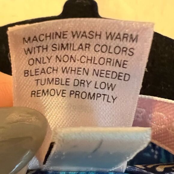 Victoria’s Secret sheer robe with pockets! - Picture 6 of 7